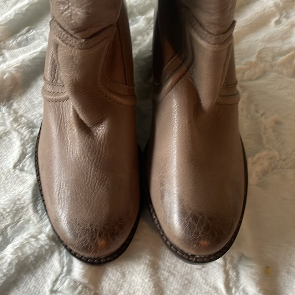 Tall Authentic Fossil Felicia Boots! - Picture 7 of 9